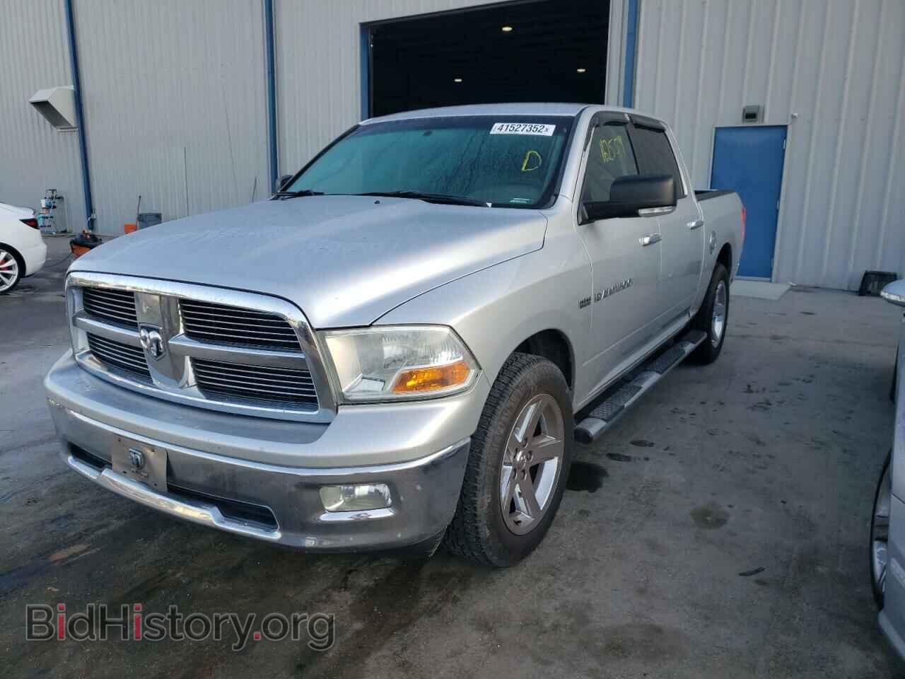 2011 DODGE RAM 1500 - VIN: 1D7RB1CT7BS547955 - Фото 2