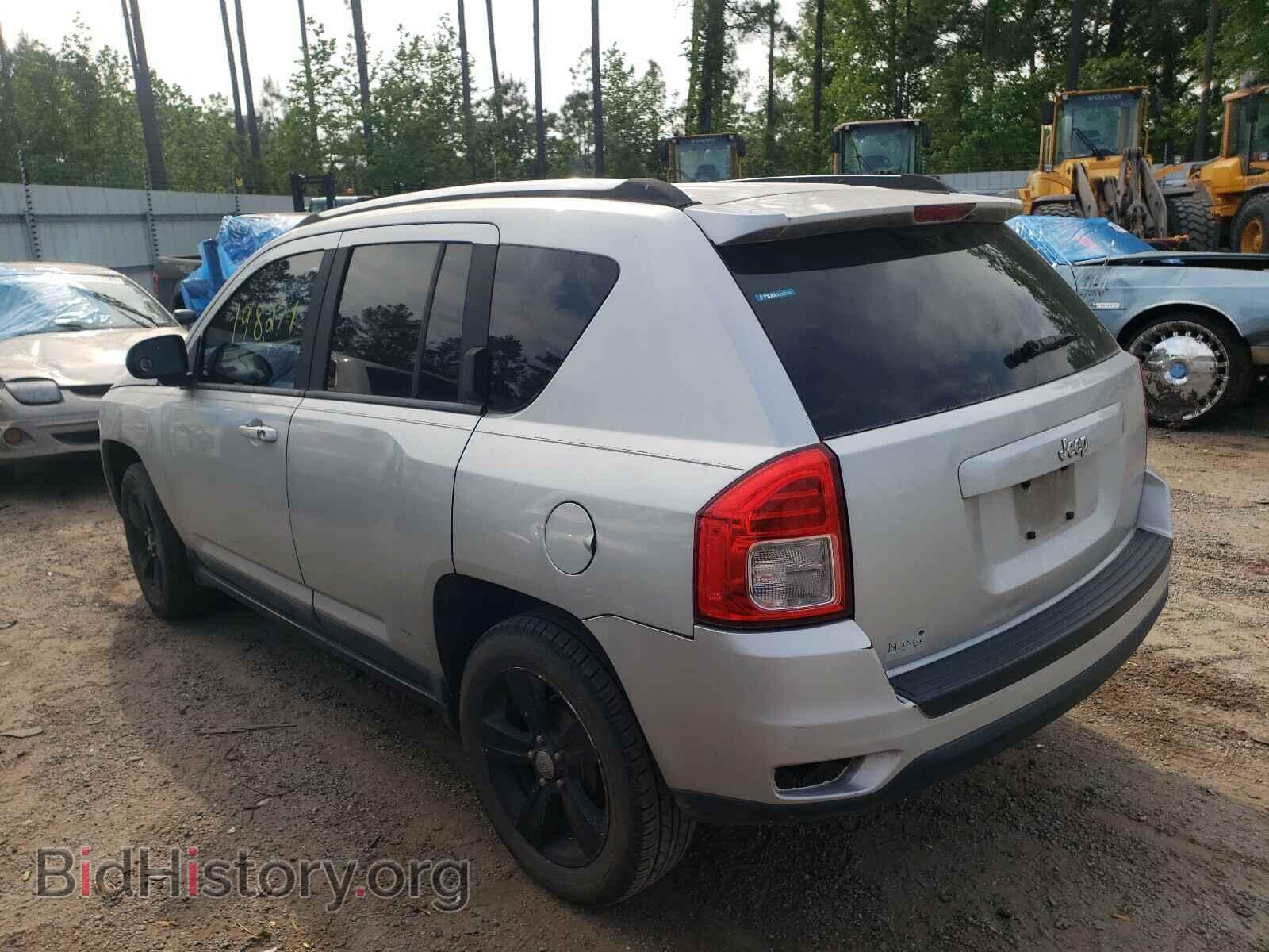 2011 JEEP COMPASS - VIN: 1J4NT1FB9BD196943 - Photo 3