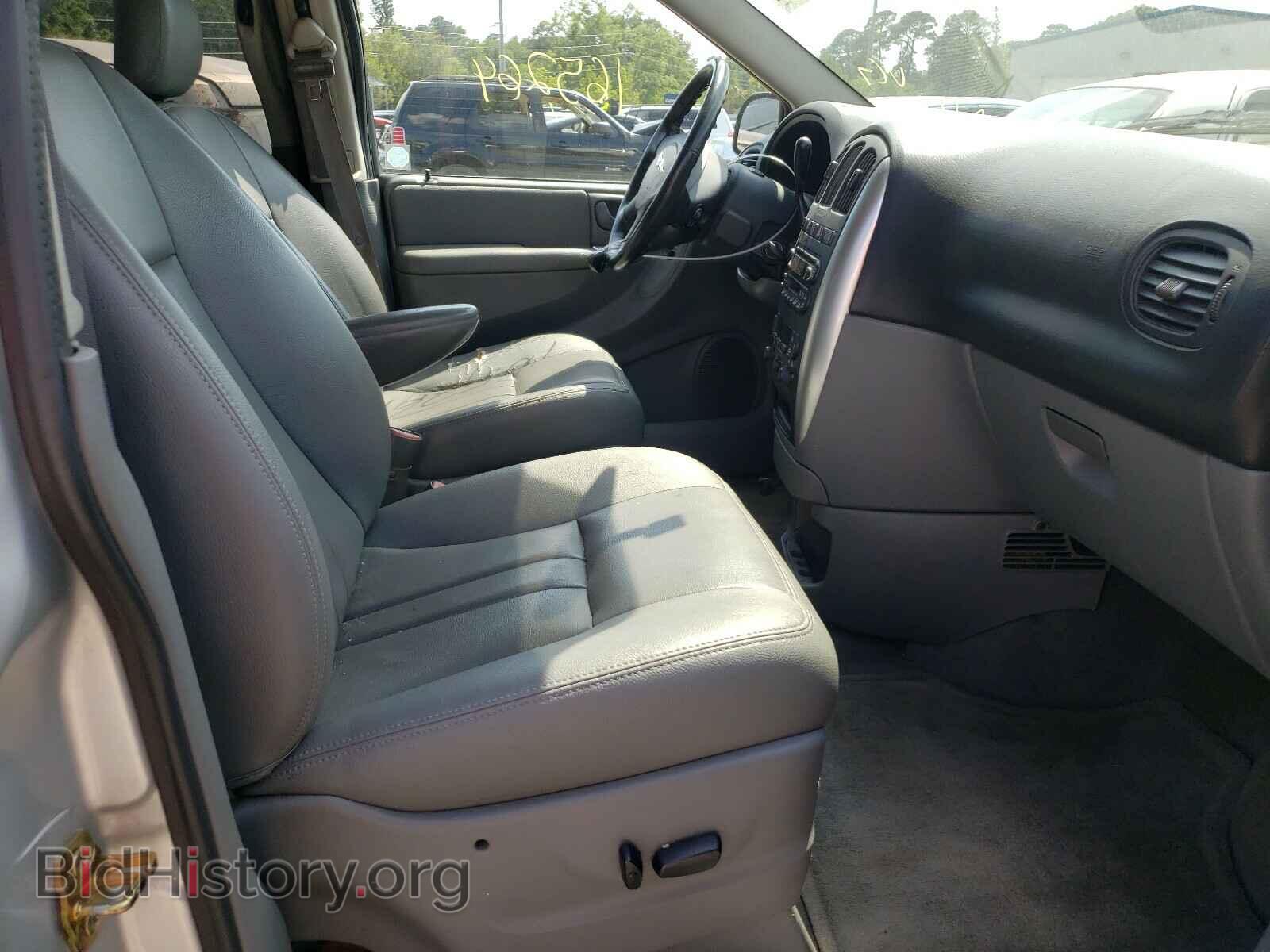 2006 CHRYSLER MINIVAN - VIN: 2A4GP54L16R840860 - Фото 5