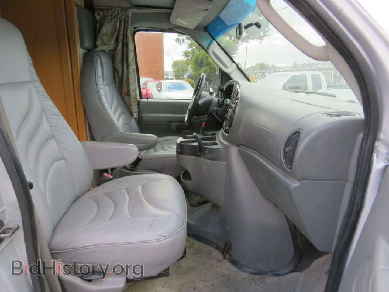 2008 FORD ECONOLINE - VIN: 1FDSE34S68DA03475 - Photo 3