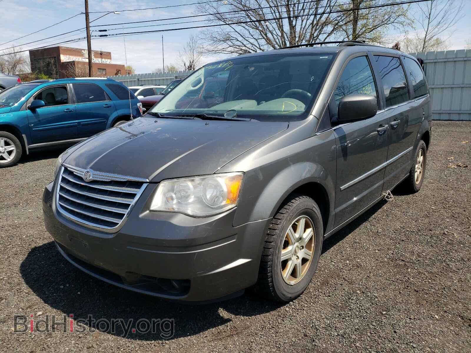 2010 CHRYSLER MINIVAN - VIN: 2A4RR5D17AR454552 - Фото 2