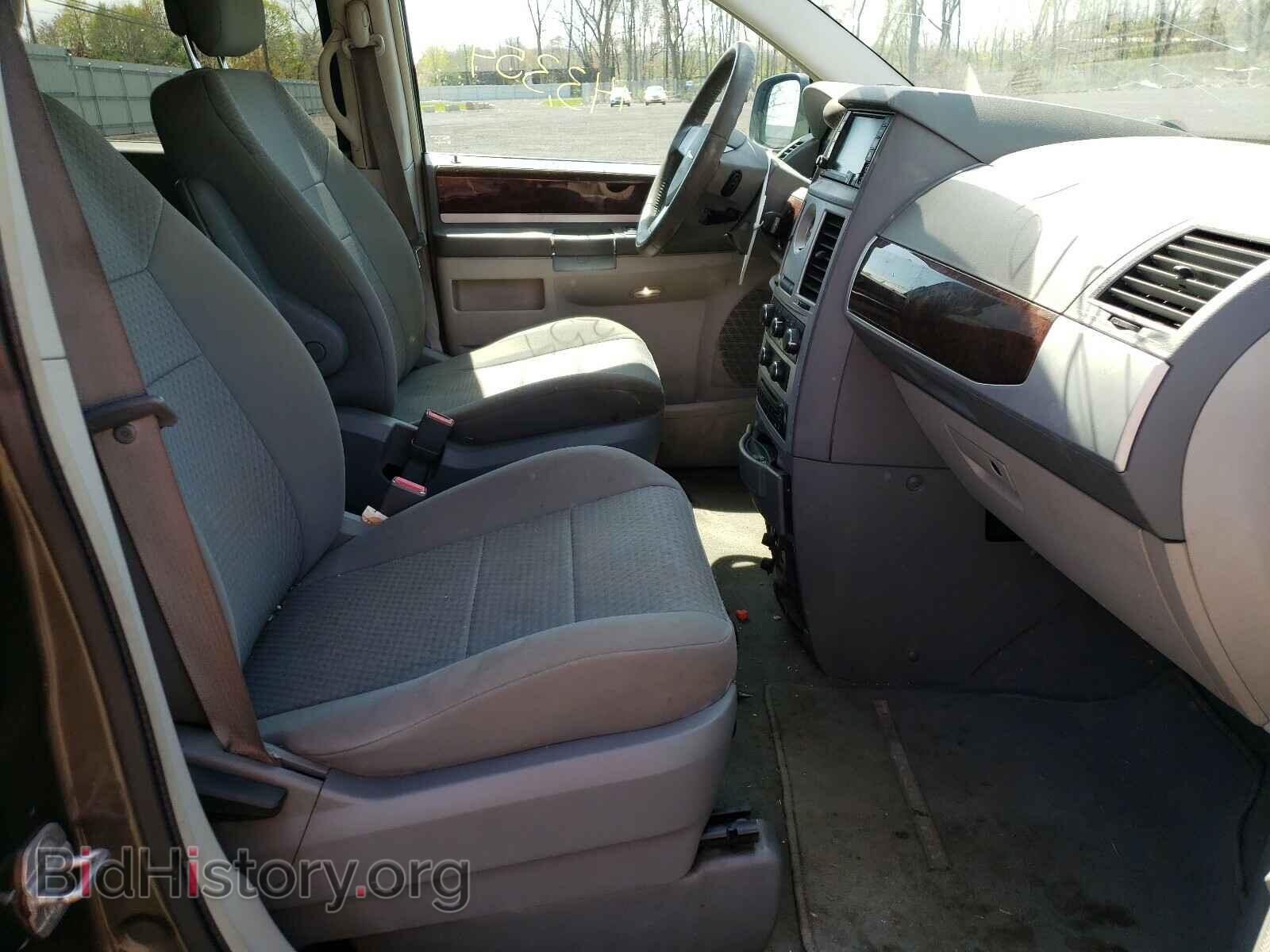 2010 CHRYSLER MINIVAN - VIN: 2A4RR5D17AR454552 - Фото 5