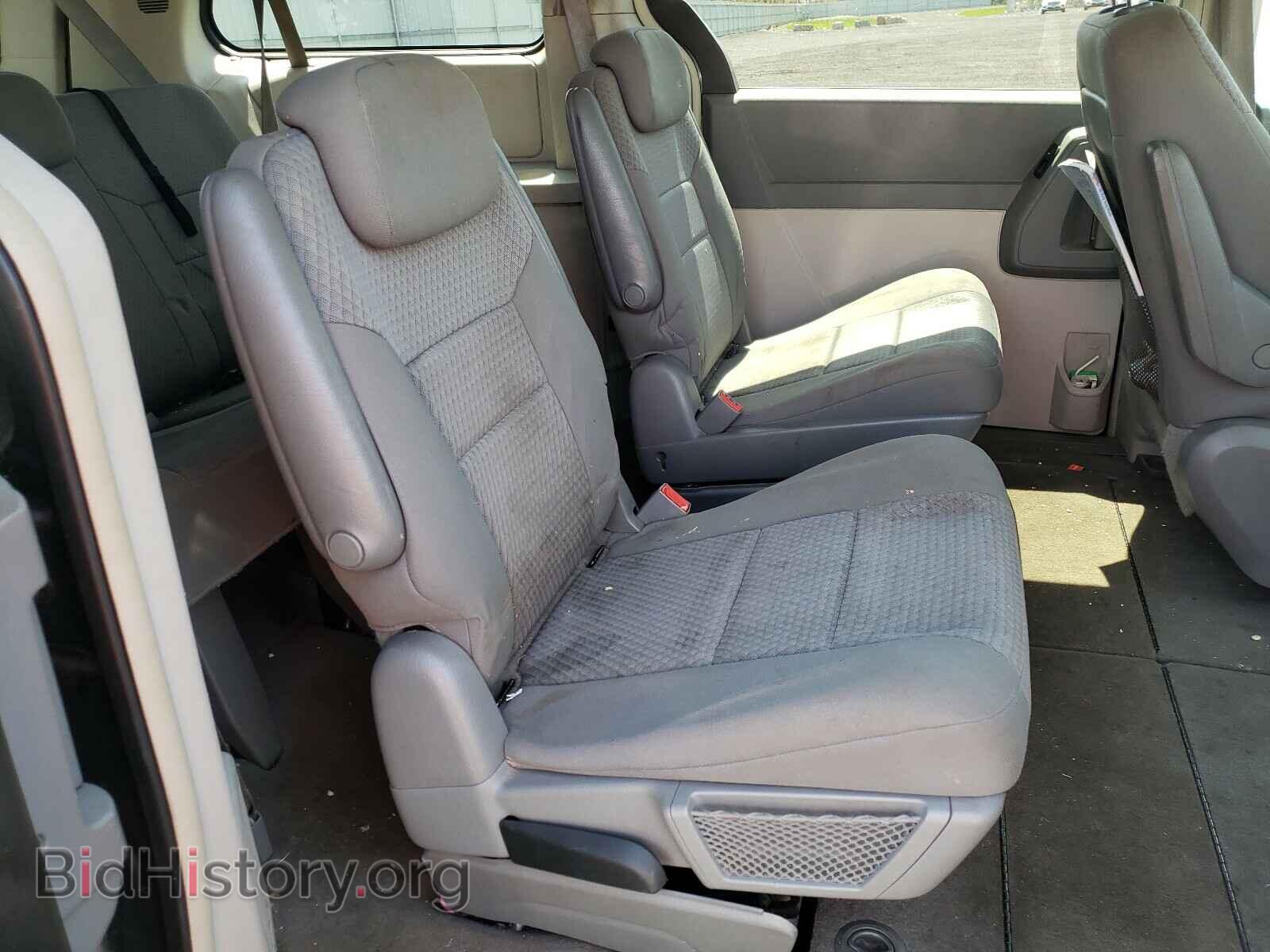 2010 CHRYSLER MINIVAN - VIN: 2A4RR5D17AR454552 - Фото 6