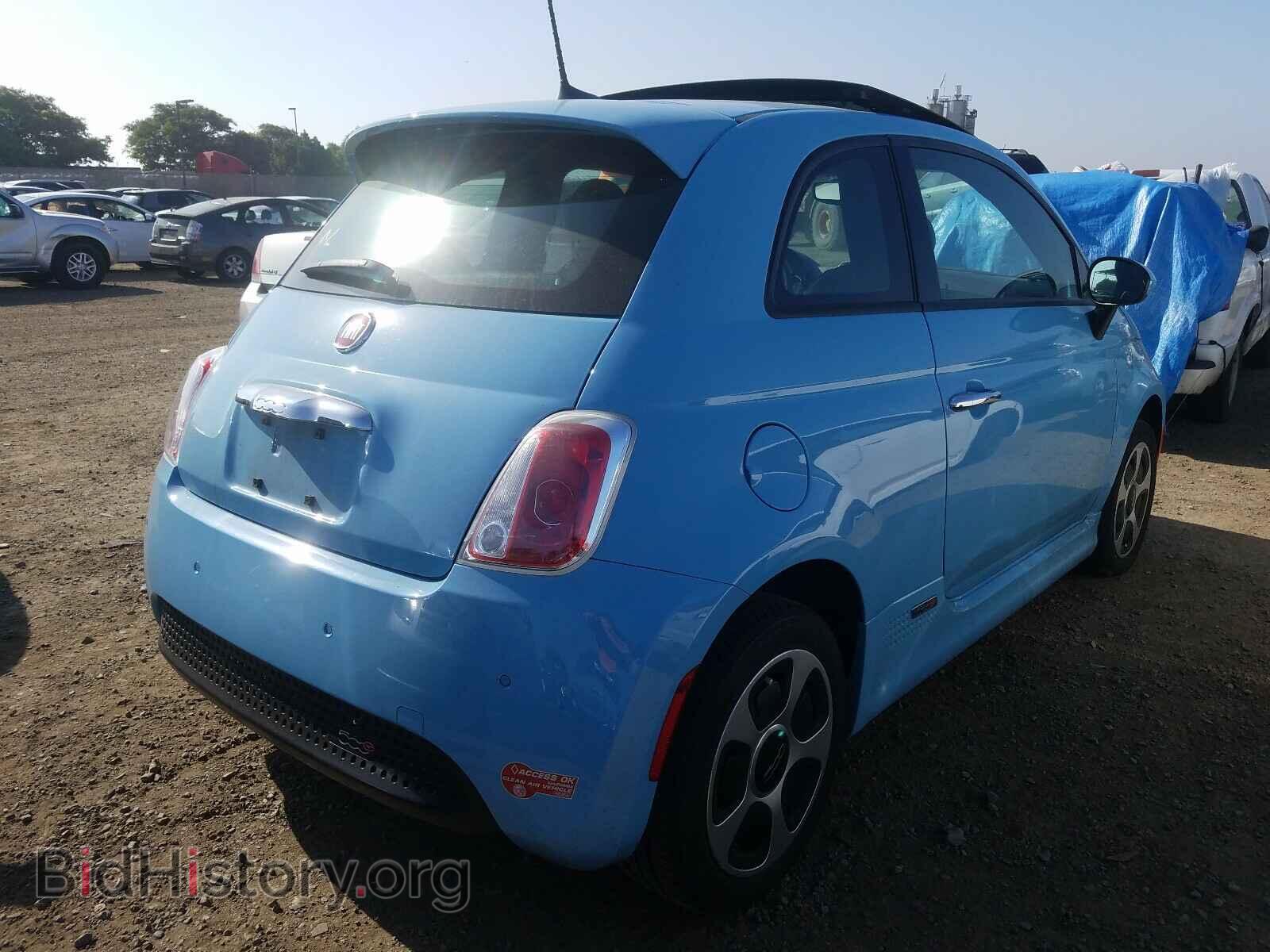 2017 FIAT 500 - VIN: 3C3CFFGE0HT549992 - Фото 4