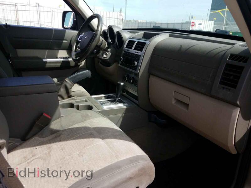 2007 Dodge NITRO (VIN 1D8GU58KX7W633765) — photo 5 of 10