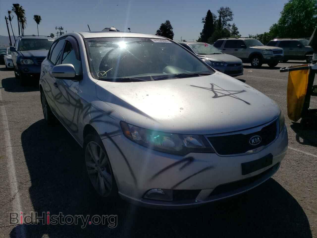 Фотография KNAFW5A38B5338036 - KIA FORTE 2011