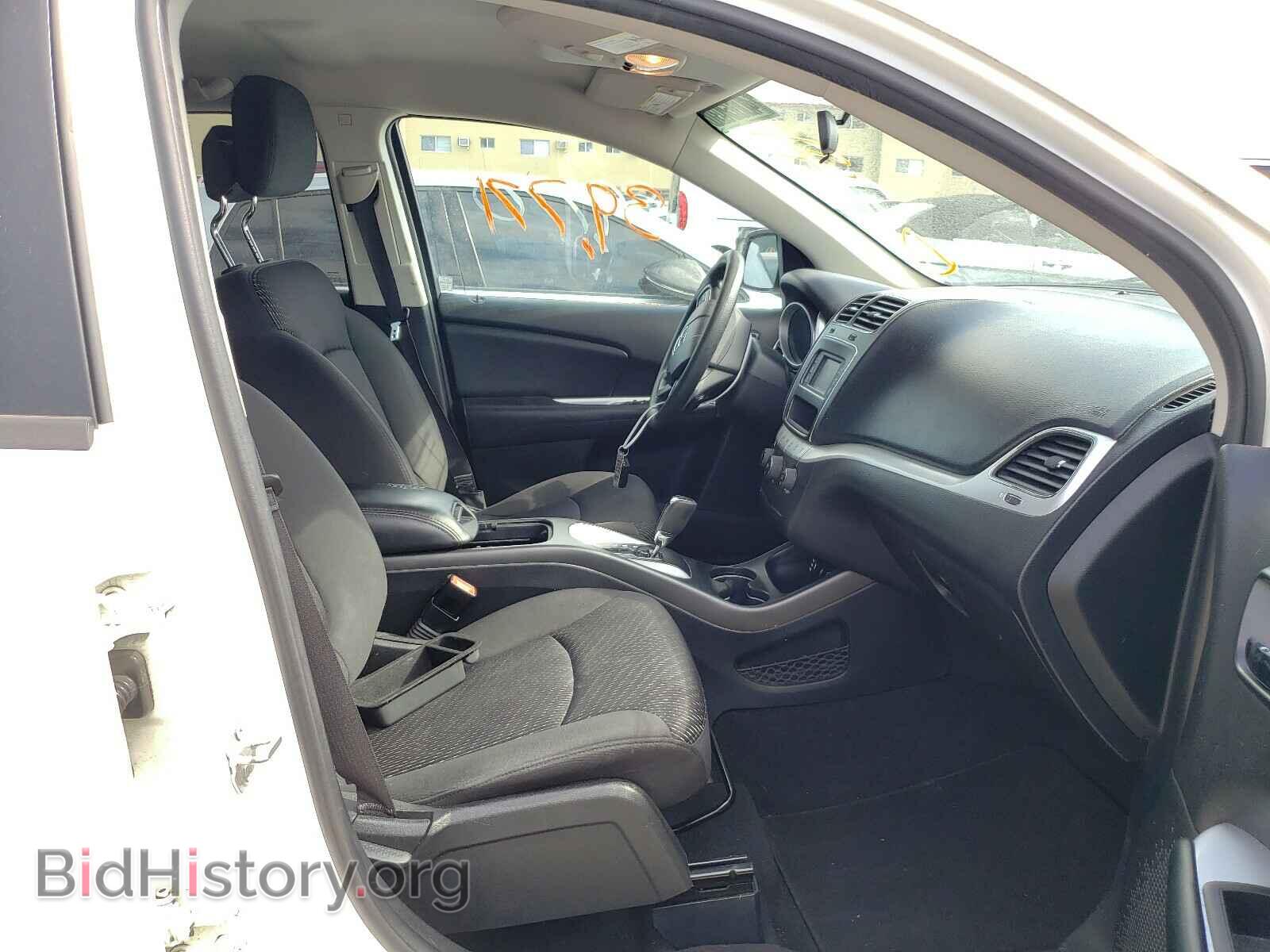 2018 DODGE JOURNEY - VIN: 3C4PDCAB0JT303451 - Фото 5