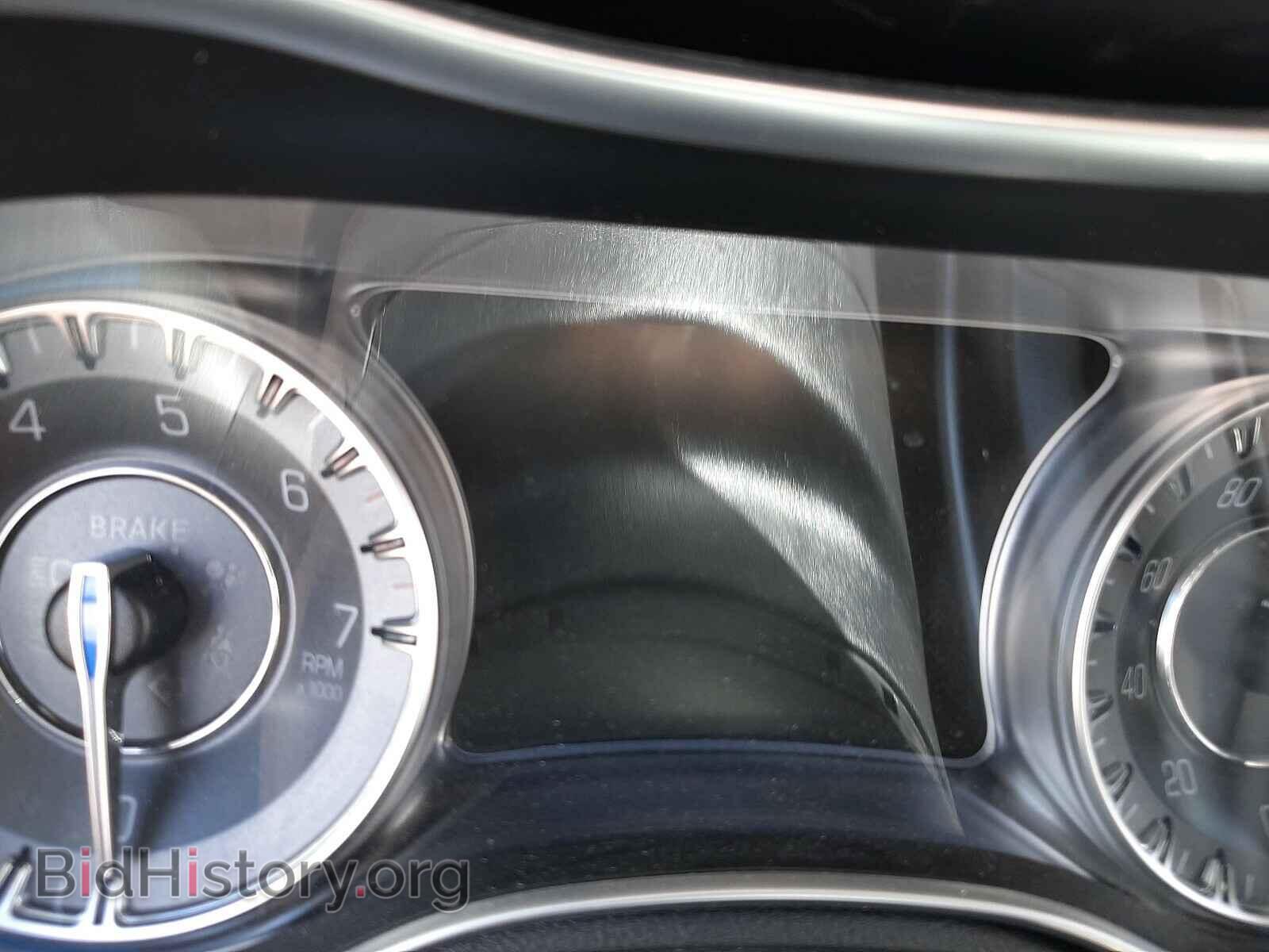 2018 CHRYSLER 300 - VIN: 2C3CCAEGXJH140218 - Фото 8