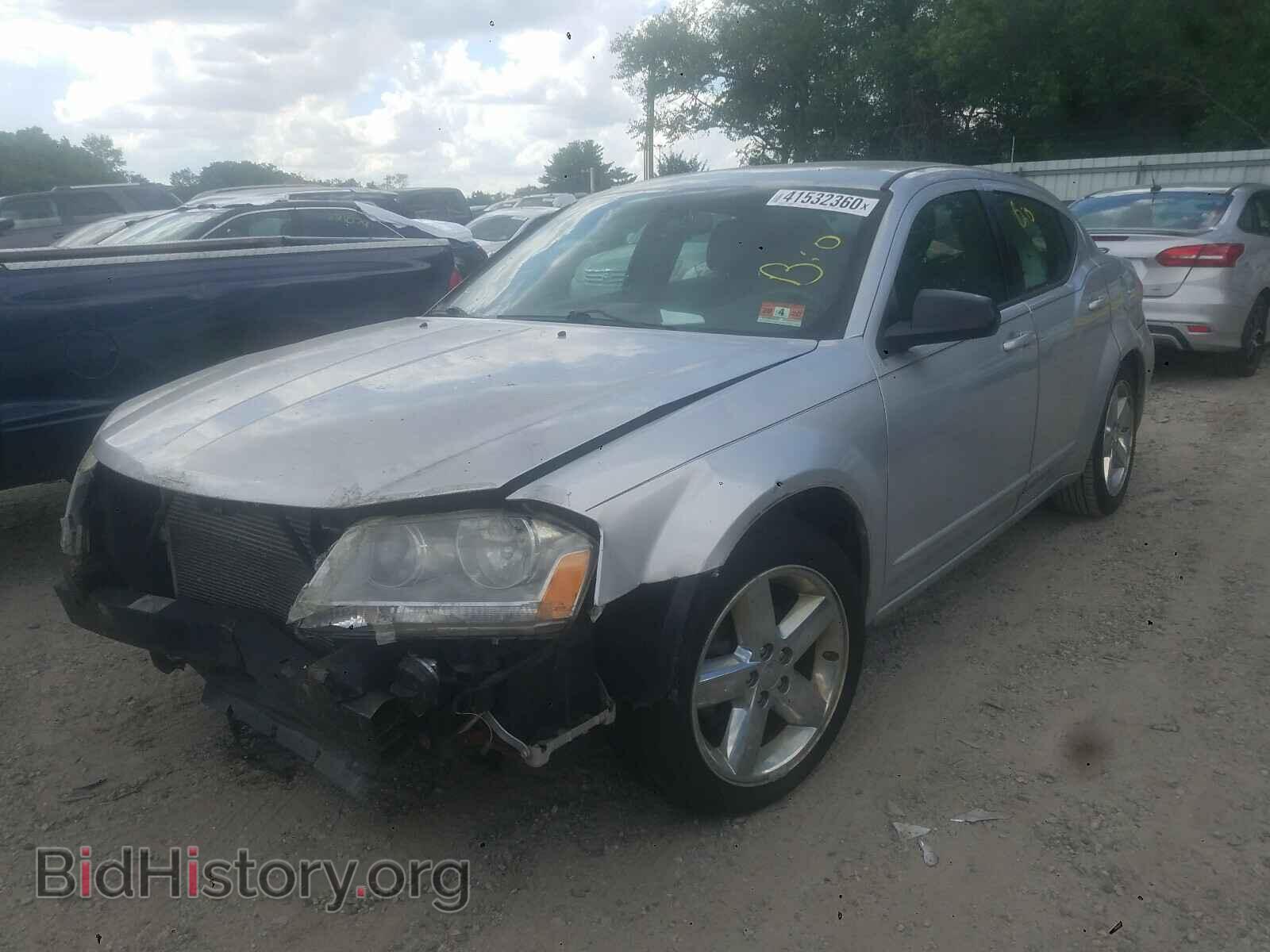 2011 DODGE AVENGER - VIN: 1B3BD4FB8BN556142 - Фото 2