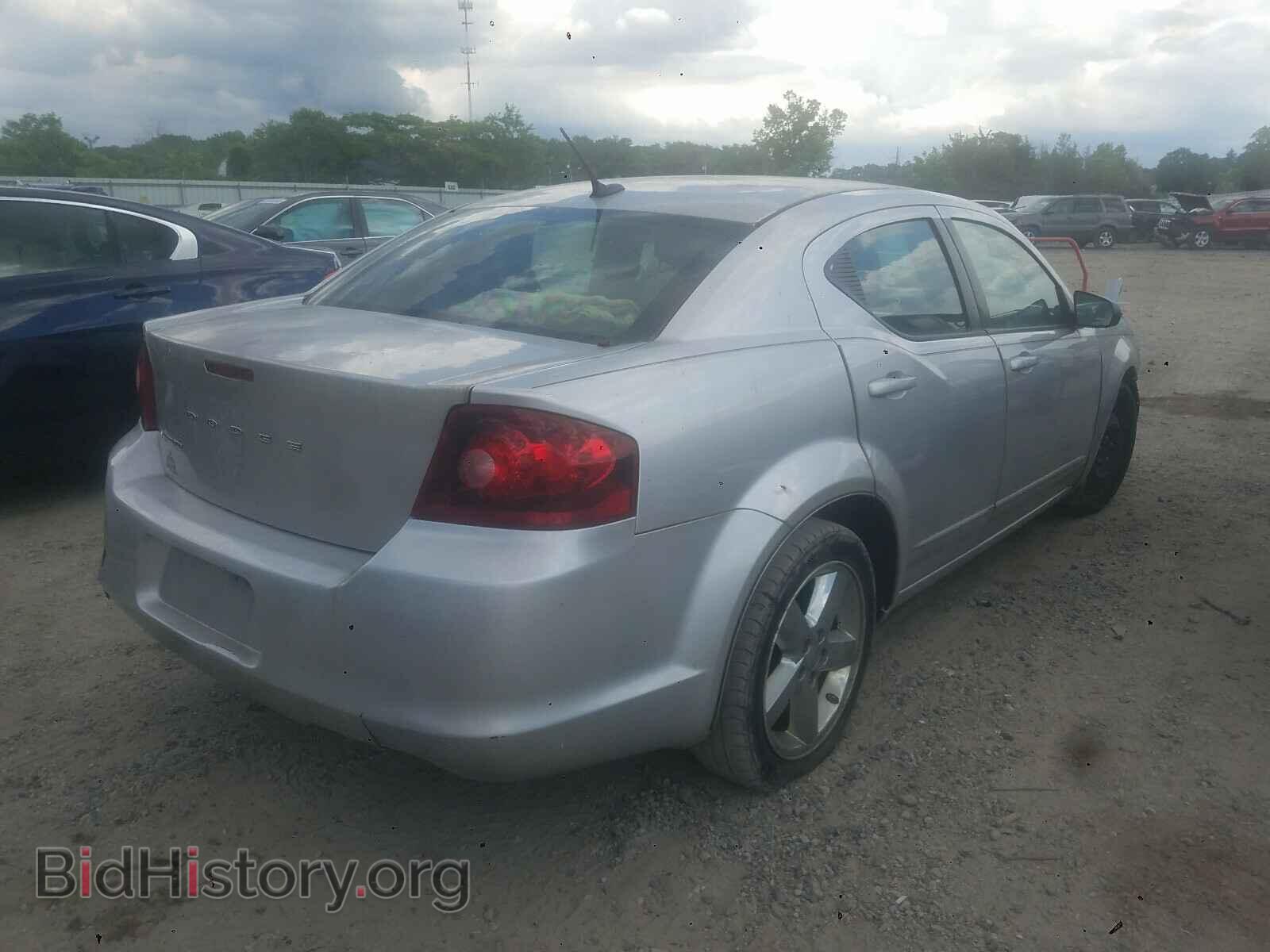 2011 DODGE AVENGER - VIN: 1B3BD4FB8BN556142 - Фото 4