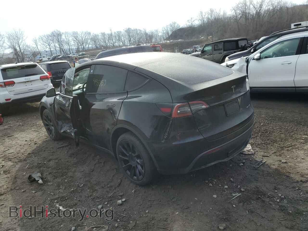 2022 TESLA MODEL Y - VIN: 7SAYGDEE3NF443541 - Фото 2