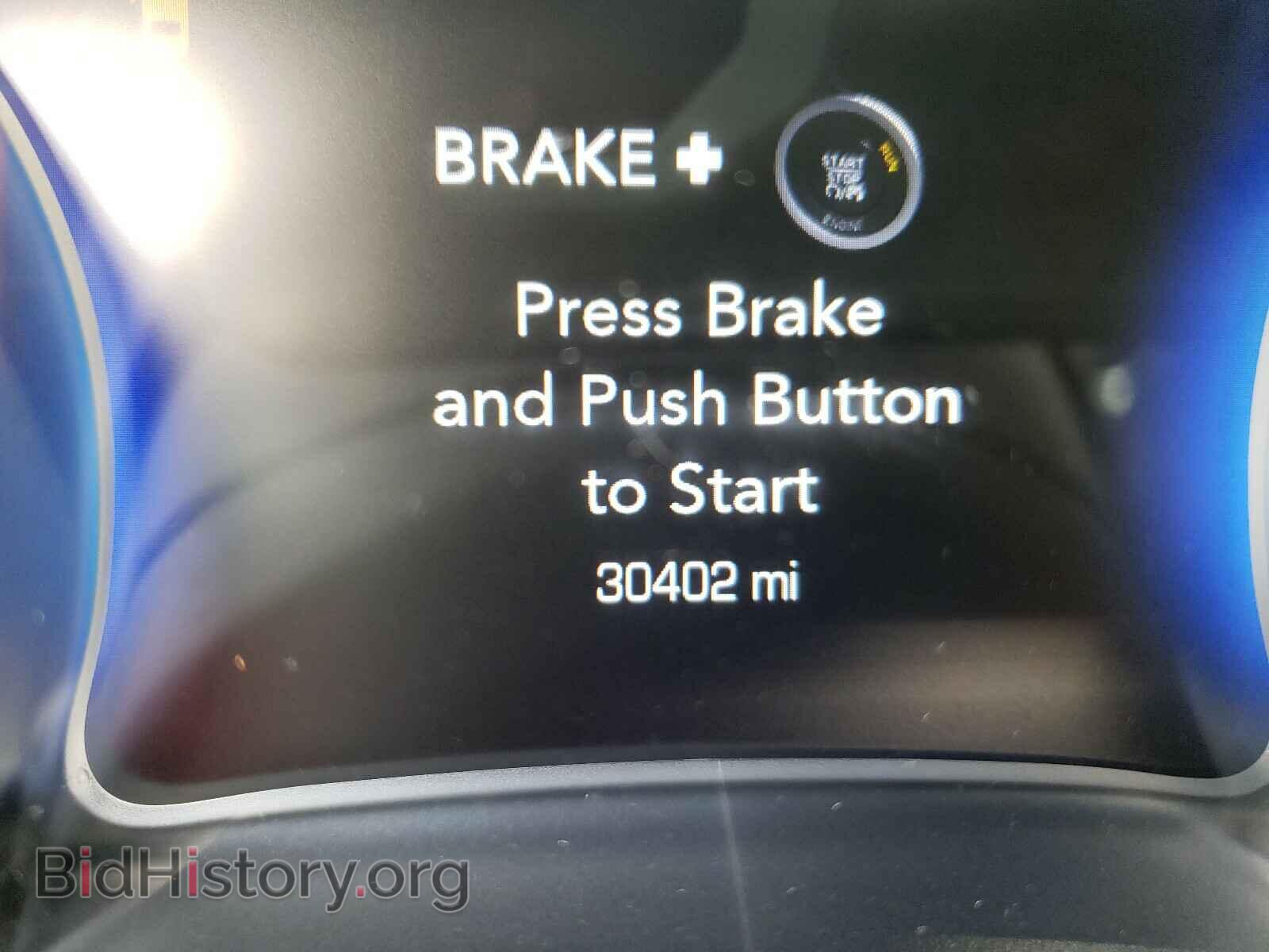 2019 CHRYSLER 300 - VIN: 2C3CCAGG2KH610790 - Фото 8