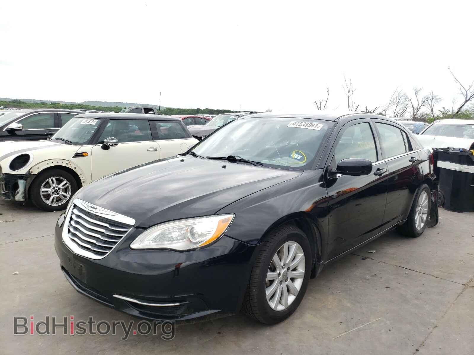 2013 CHRYSLER 200 - VIN: 1C3CCBBG7DN607908 - Фото 2