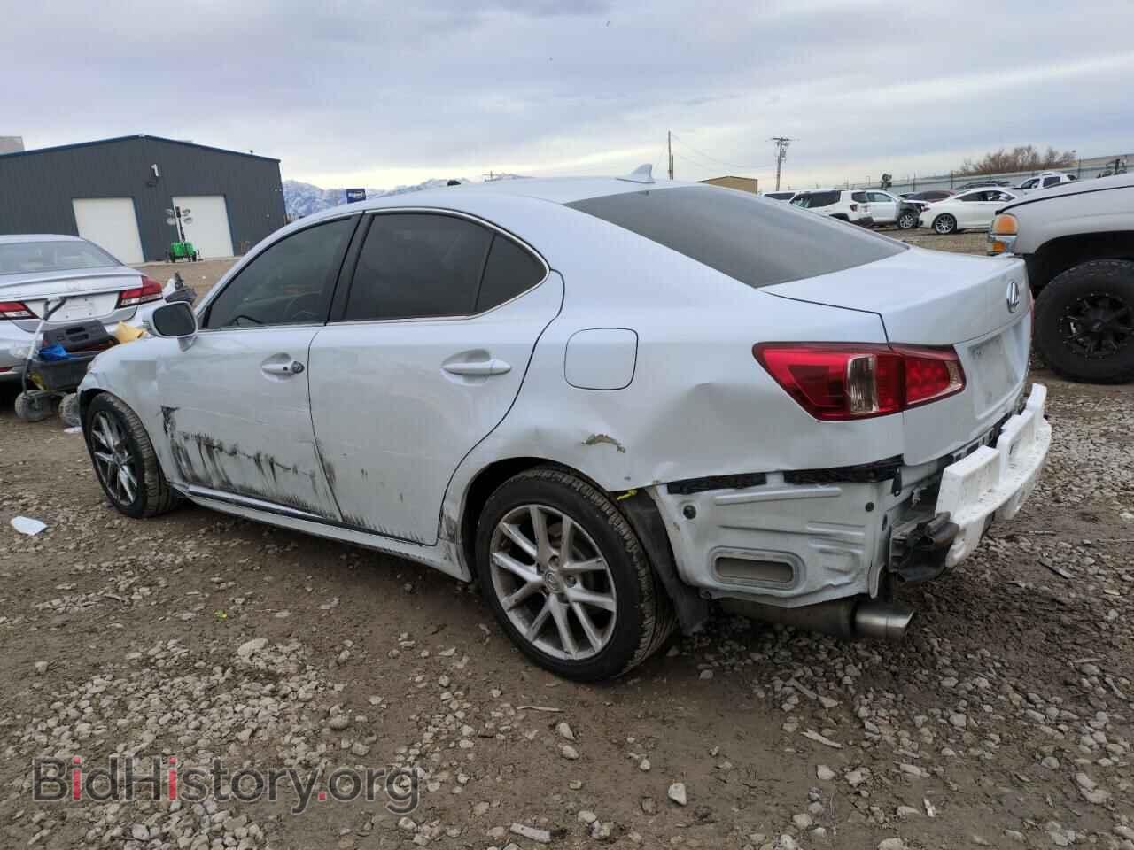 2011 LEXUS IS - VIN: JTHCF5C25B5050595 - Photo 2