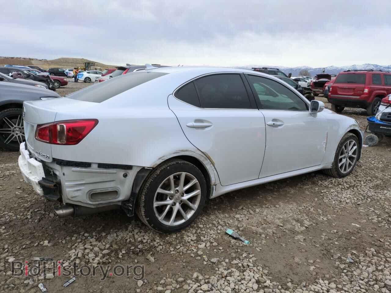 2011 LEXUS IS - VIN: JTHCF5C25B5050595 - Photo 3