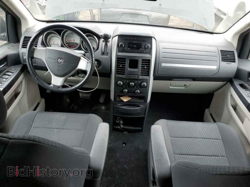 2010 Dodge CARAVAN (VIN 2D4RN3D18AR332193) — фото 8 из 13
