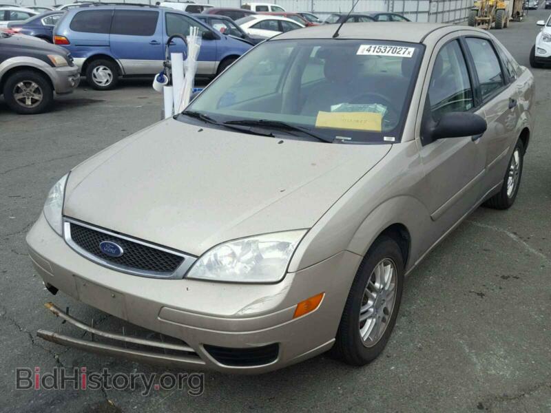 2007 Ford FOCUS (VIN 1FAFP34N57W111959) — фото 2 из 10