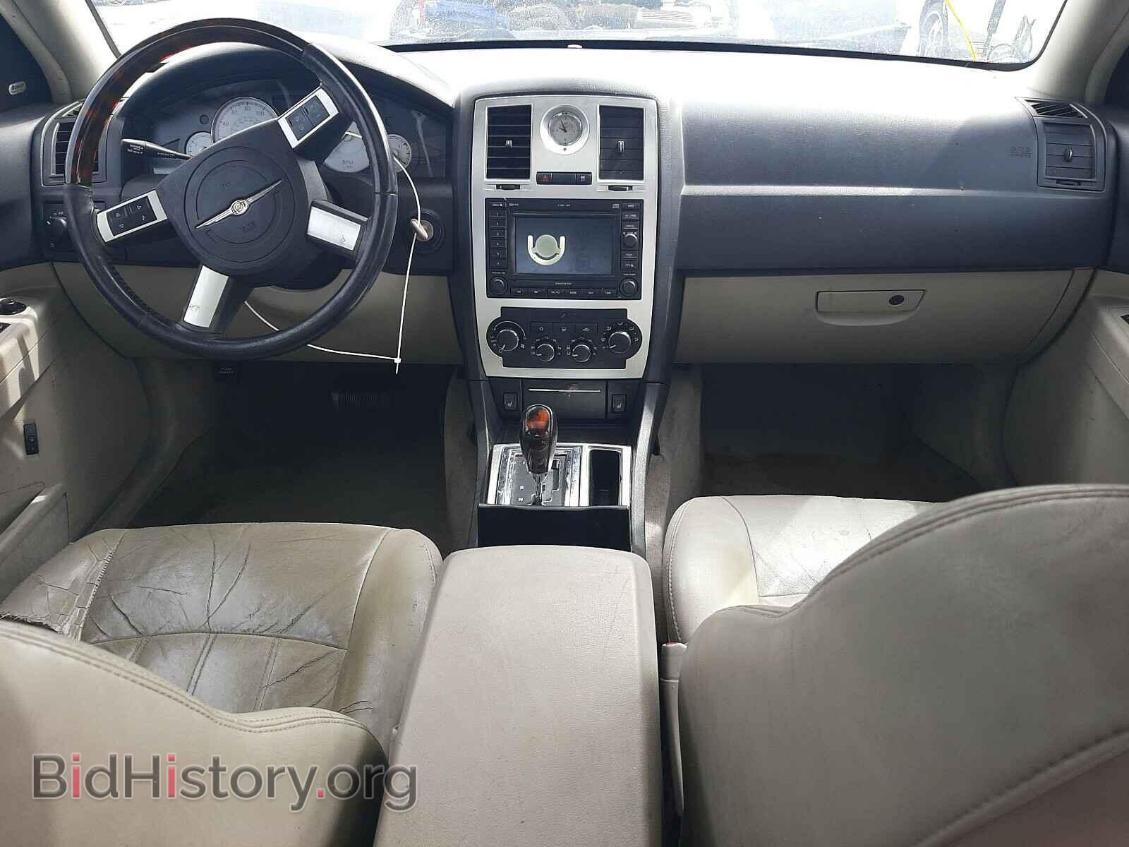 2007 CHRYSLER 300 - VIN: 2C3KA63H77H802842 - Фото 9