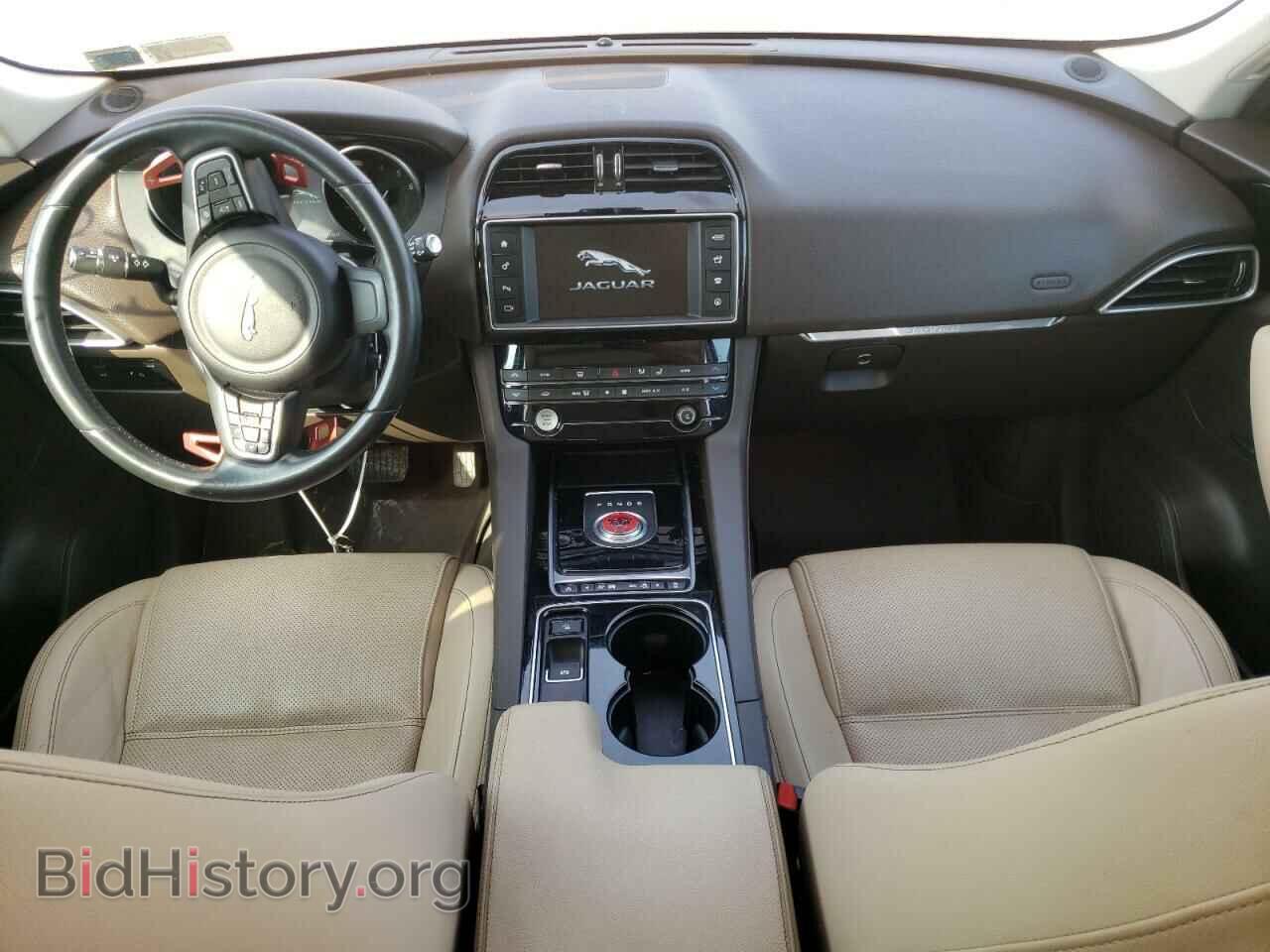 2017 JAGUAR F-PACE - VIN: SADCK2BV5HA056876 - Photo 8