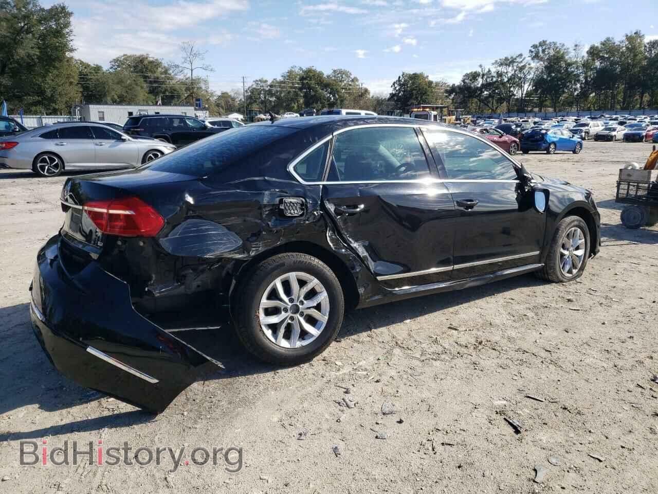 2016 VOLKSWAGEN PASSAT - VIN: 1VWAT7A30GC044132 - Фото 3