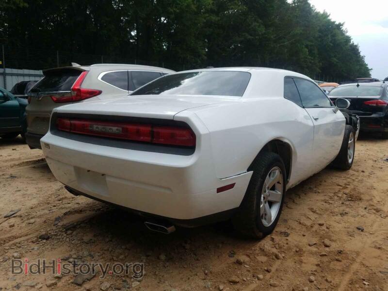 2013 Dodge CHALLENGER (VIN 2C3CDYAG6DH569534) — photo 4 of 10