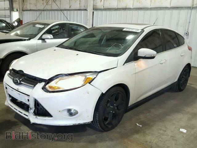 2012 Ford FOCUS (VIN 1FAHP3M22CL453167) — photo 2 of 10