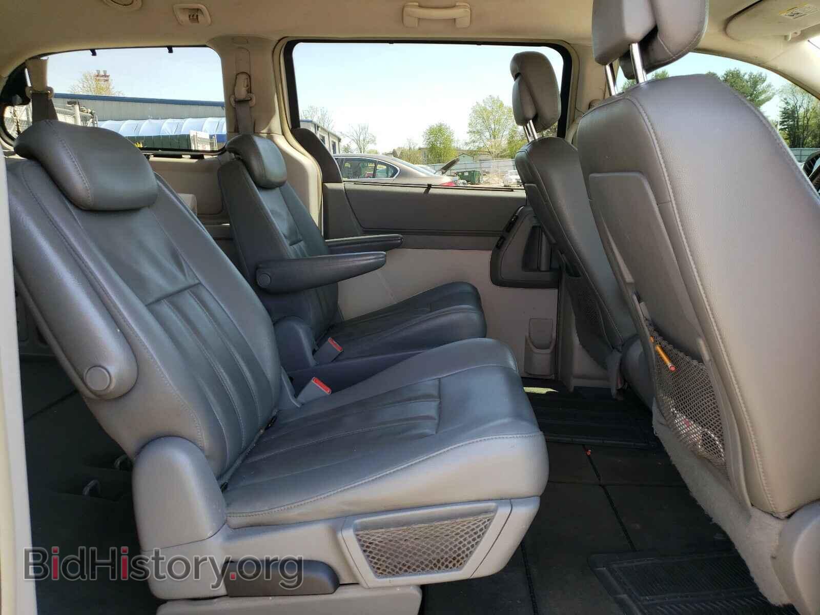 2010 CHRYSLER MINIVAN - VIN: 2A4RR5D16AR315531 - Фото 6