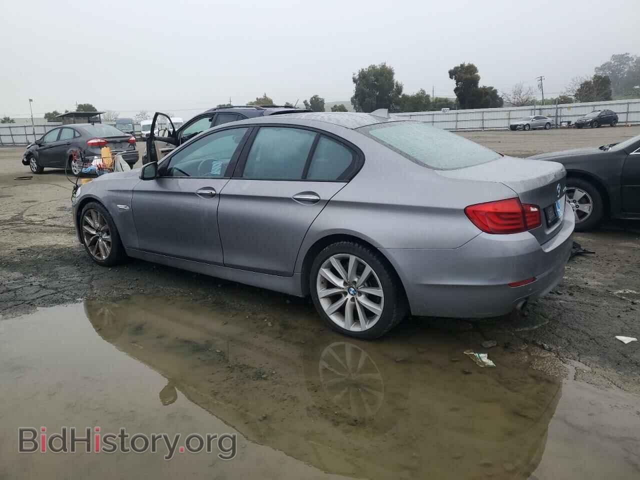 2011 BMW 5 SERIES - VIN: WBAFR7C51BC608639 - Фото 2