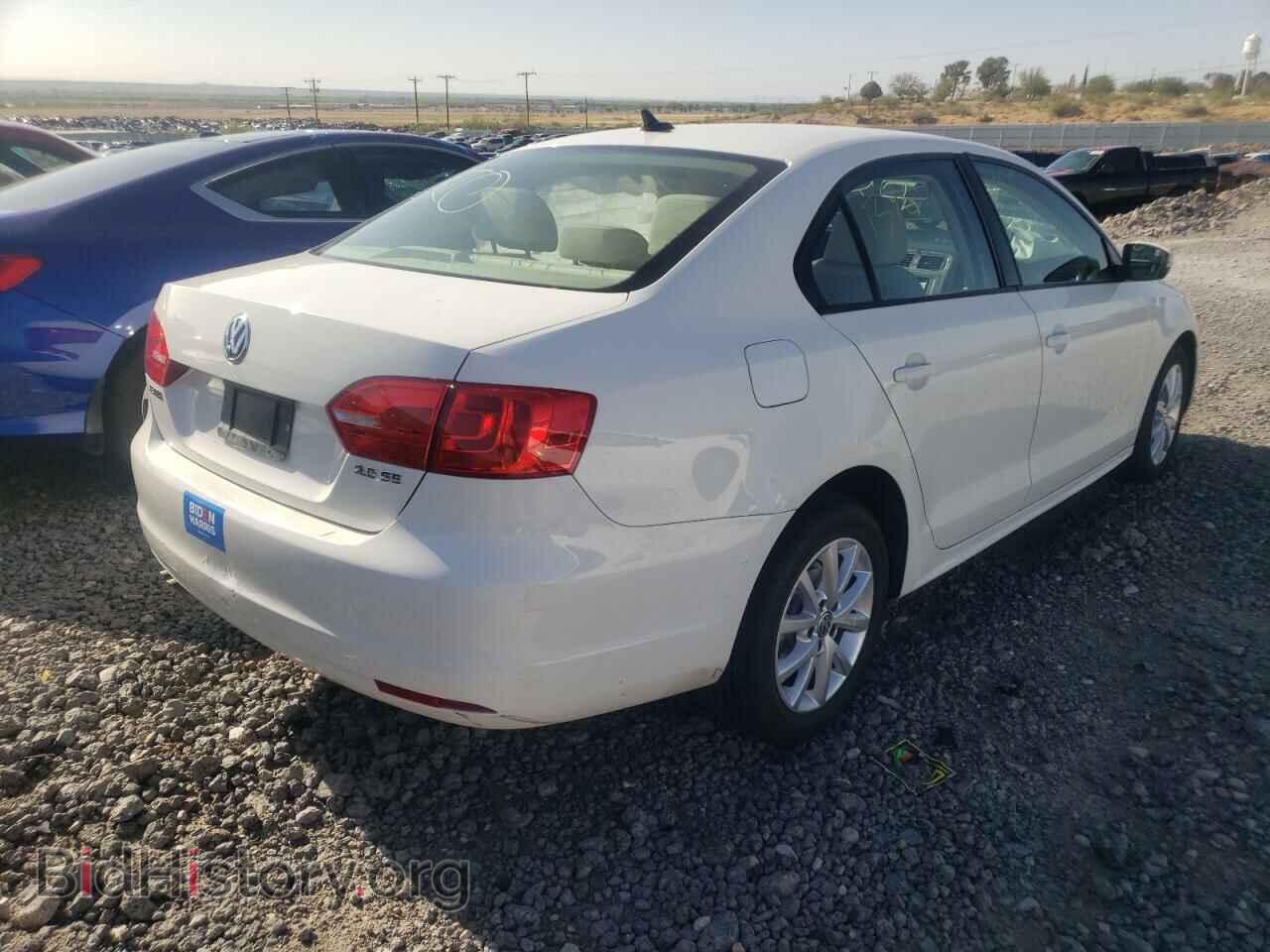 2011 VOLKSWAGEN JETTA - VIN: 3VWDZ7AJ8BM347323 - Фото 4