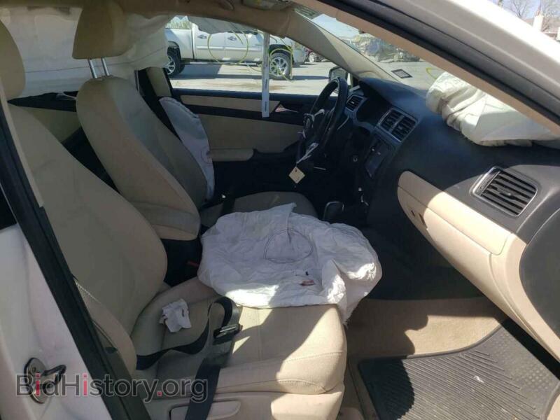 2011 Volkswagen JETTA (VIN 3VWDZ7AJ8BM347323) — photo 5 of 10