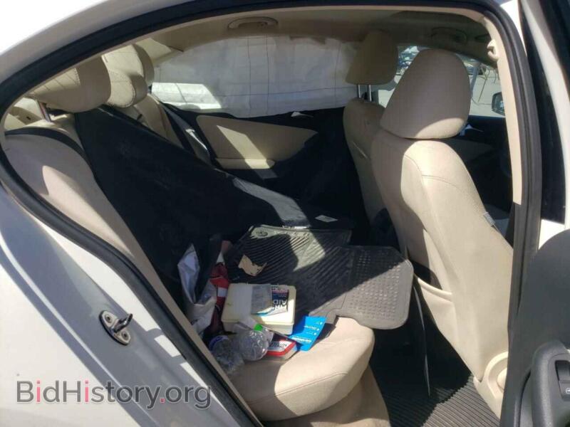 2011 Volkswagen JETTA (VIN 3VWDZ7AJ8BM347323) — photo 6 of 10
