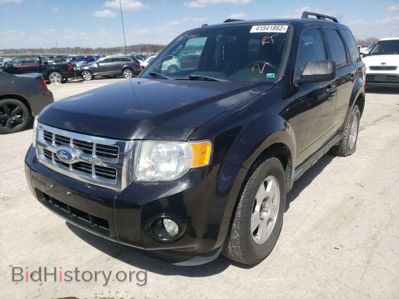 2011 FORD ESCAPE - VIN: 1FMCU0D70BKB79801 - Фото 2