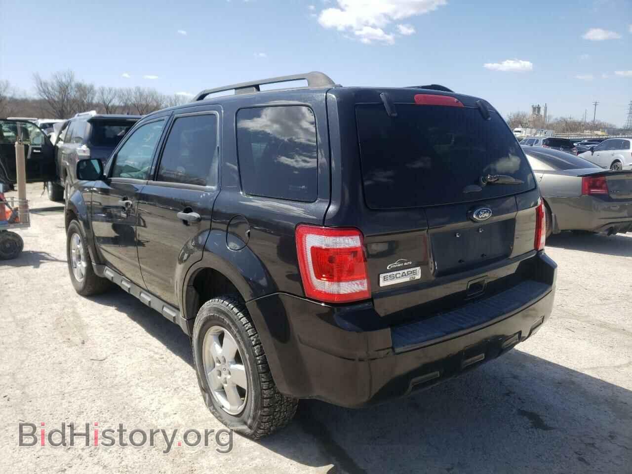 2011 FORD ESCAPE - VIN: 1FMCU0D70BKB79801 - Фото 3