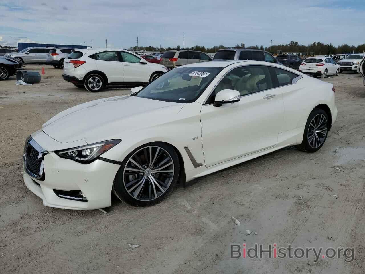 Photo JN1EV7EK7HM362571 - INFINITI Q60 2017