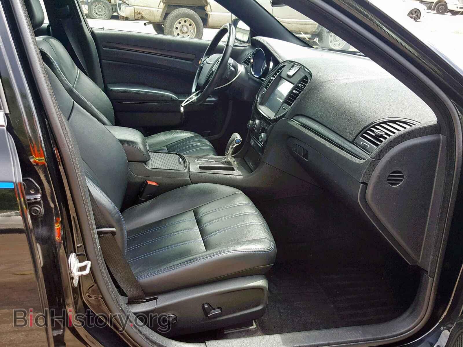 2012 CHRYSLER 300 - VIN: 2C3CCADT2CH315319 - Фото 5