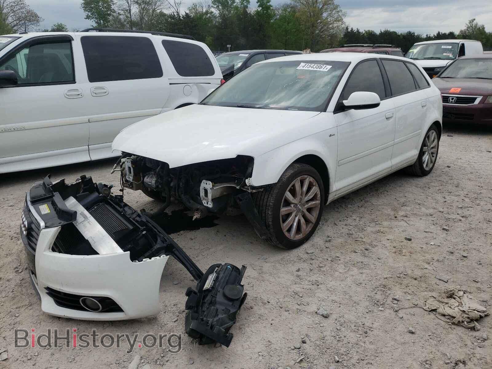 2011 AUDI A3 - VIN: WAUBJBFM1BA058320 - Фото 2