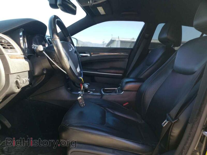 2014 Chrysler 300 (VIN 2C3CCAEGXEH138667) — photo 7 of 12
