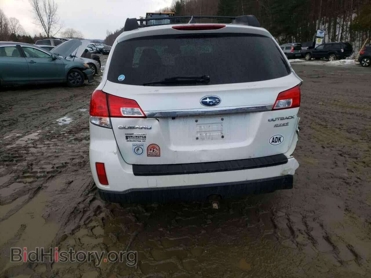 2011 SUBARU OUTBACK - VIN: 4S4BRBKC7B3405996 - Photo 6
