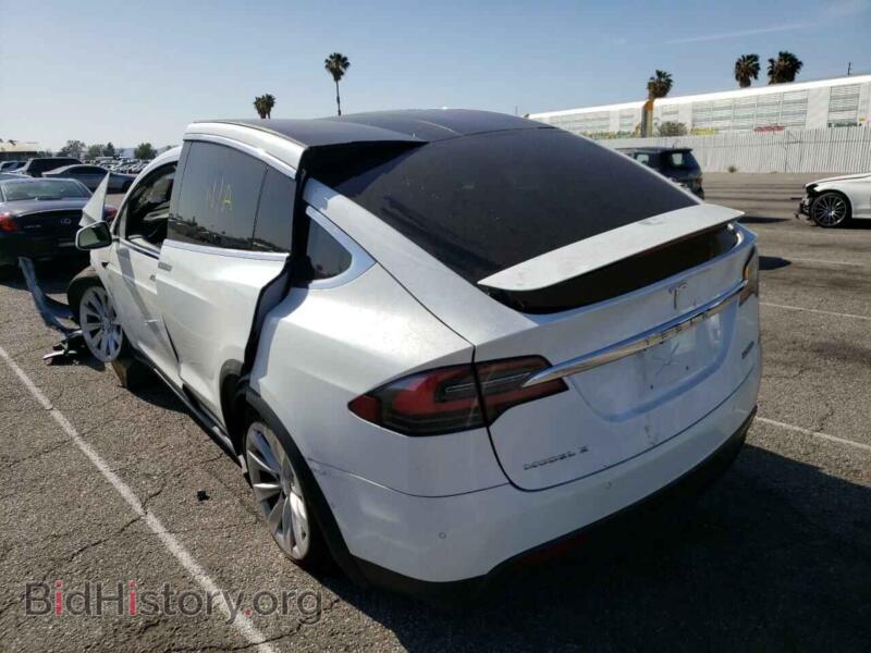 2017 Tesla MODEL X (VIN 5YJXCDE43HF026677) — photo 3 of 10