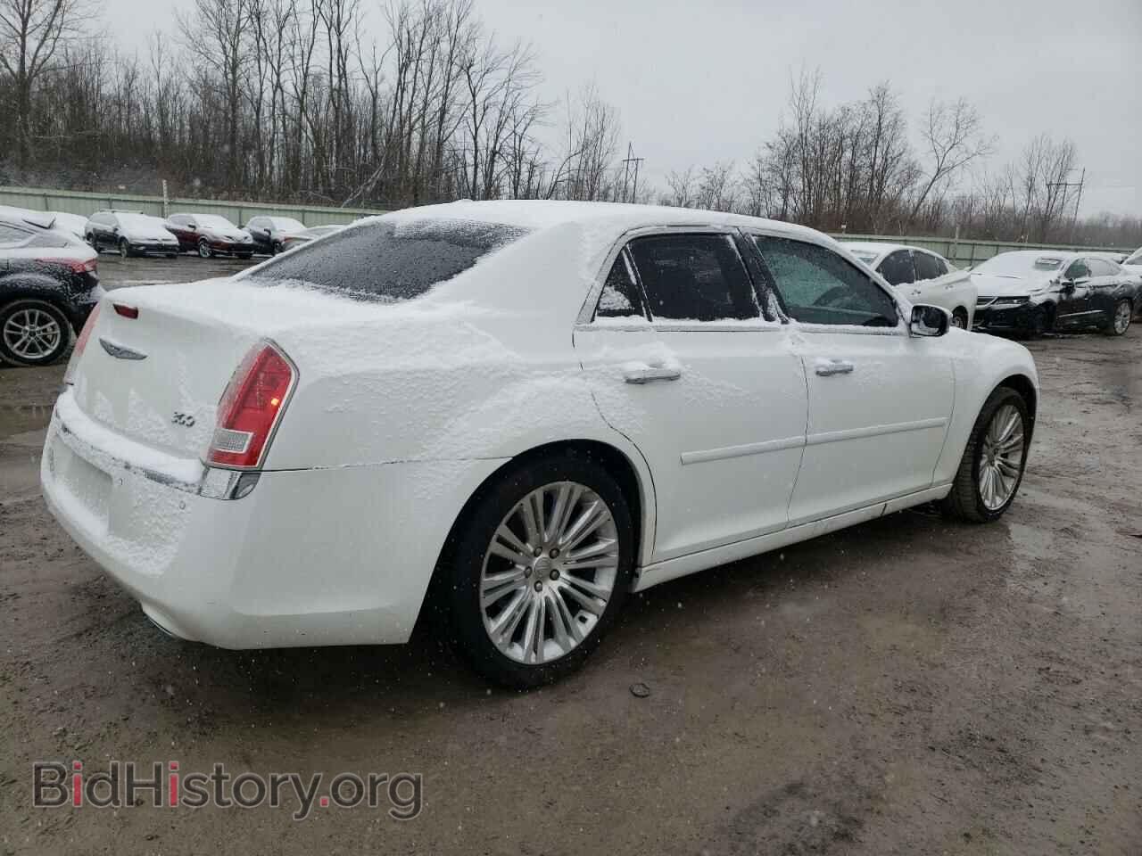 2011 CHRYSLER 300 - VIN: 2C3CA5CG3BH528876 - Фото 3