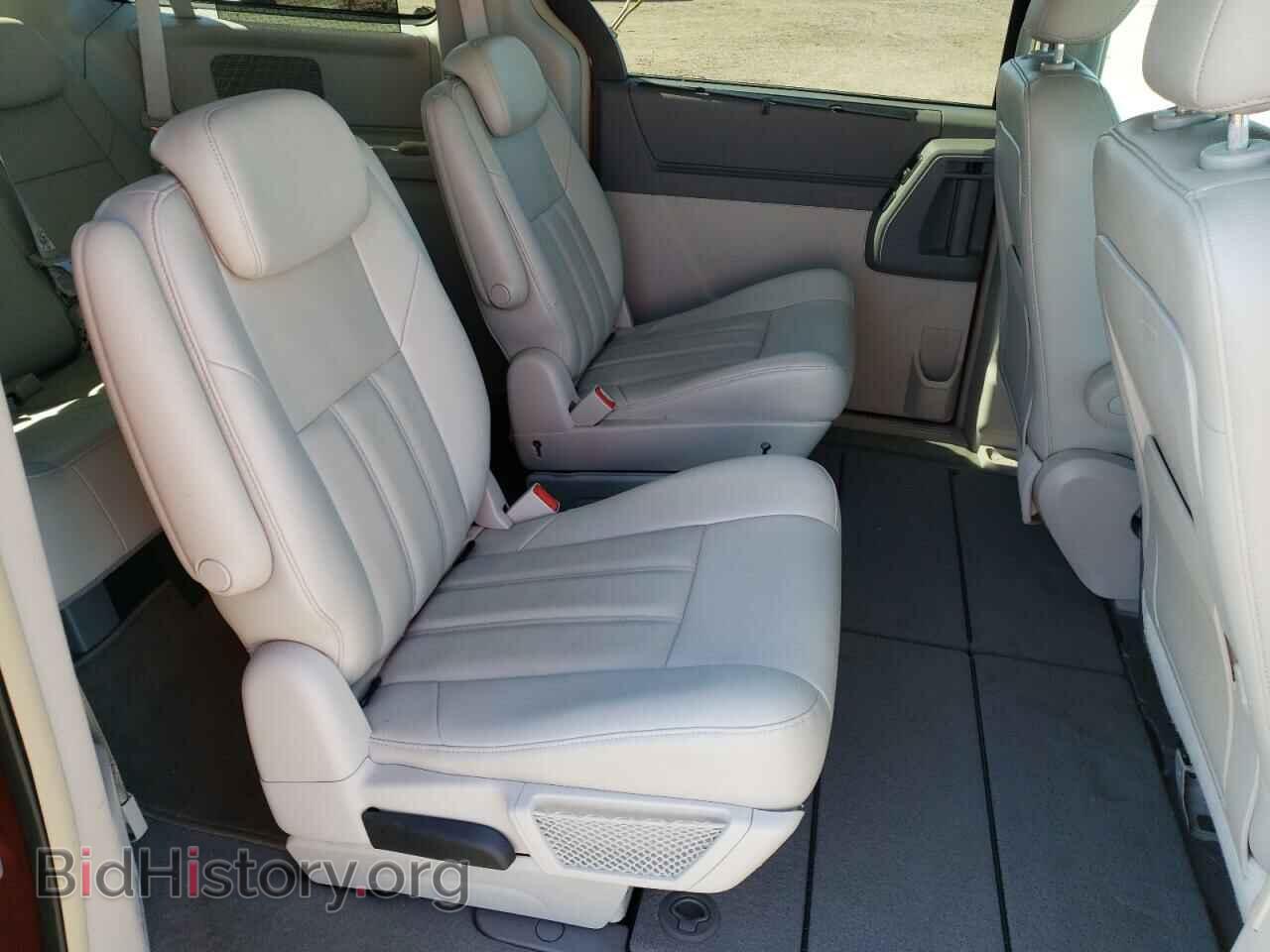2008 CHRYSLER MINIVAN - VIN: 2A8HR54P48R103879 - Фото 6