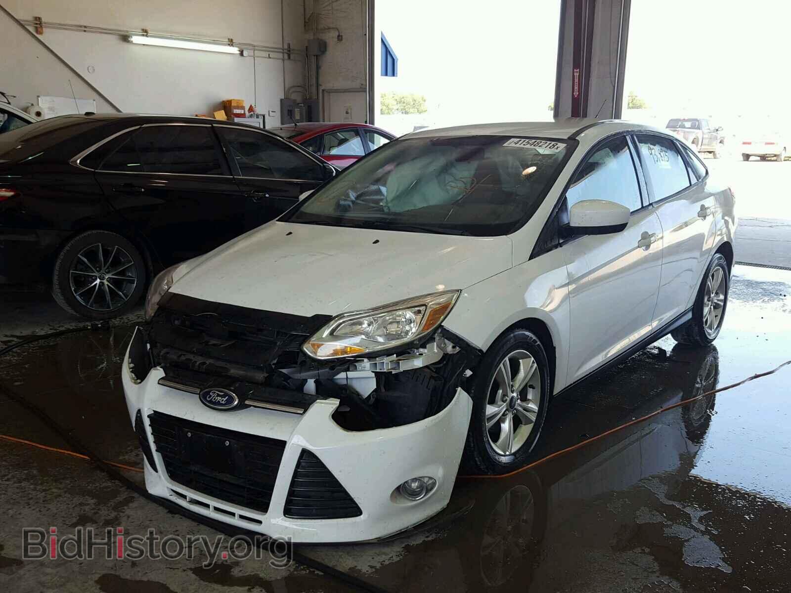 2012 Ford FOCUS (VIN 1FAHP3F20CL451723) — фото 2 из 10