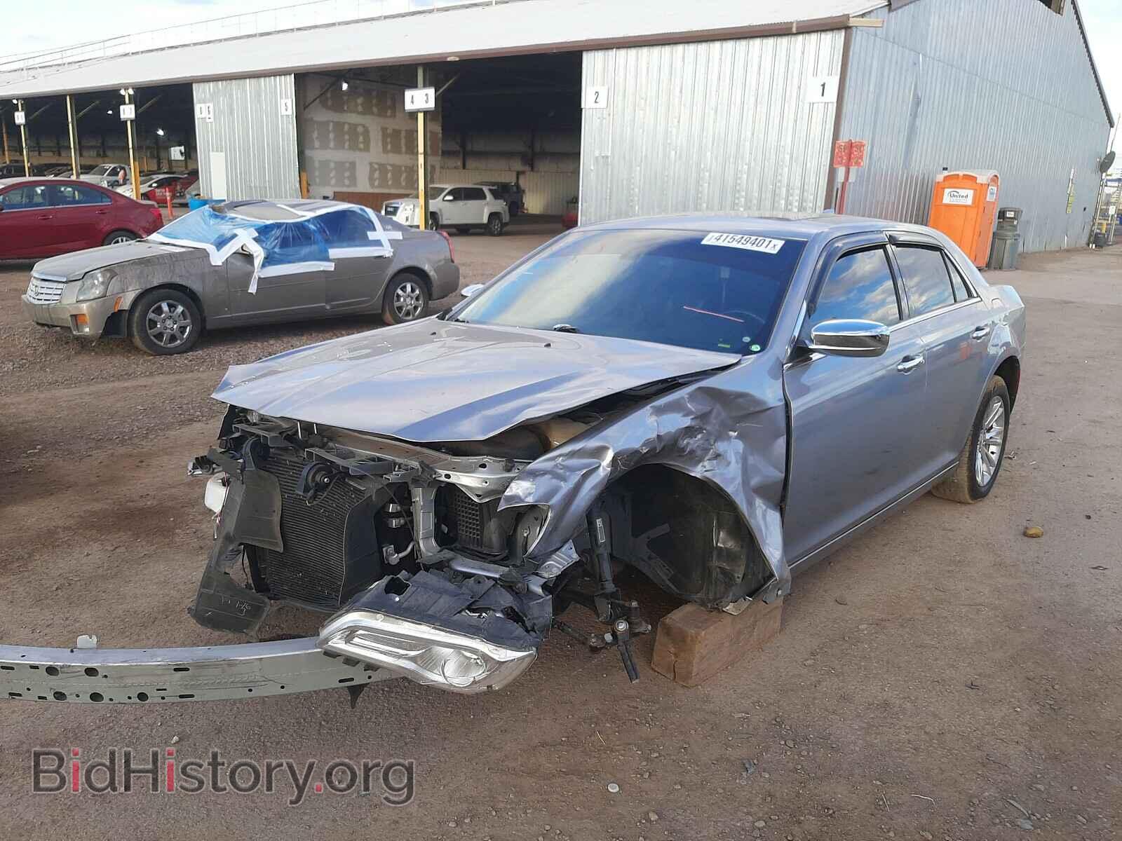 2017 CHRYSLER 300 - VIN: 2C3CCAEGXHH564198 - Фото 2