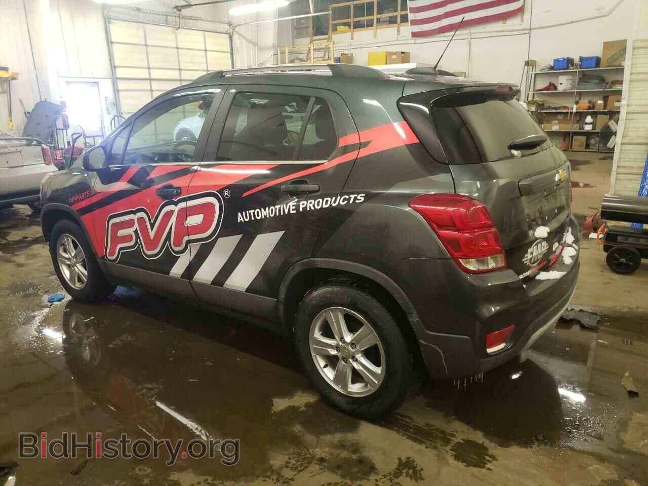 2018 CHEVROLET TRAX - VIN: 3GNCJLSB3JL420129 - Фото 2