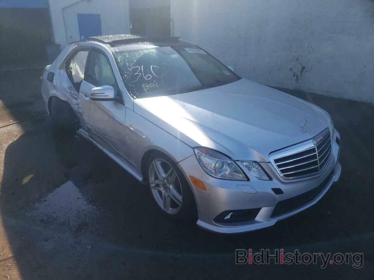 Photo WDDHF8HB1BA376554 - MERCEDES-BENZ E-CLASS 2011