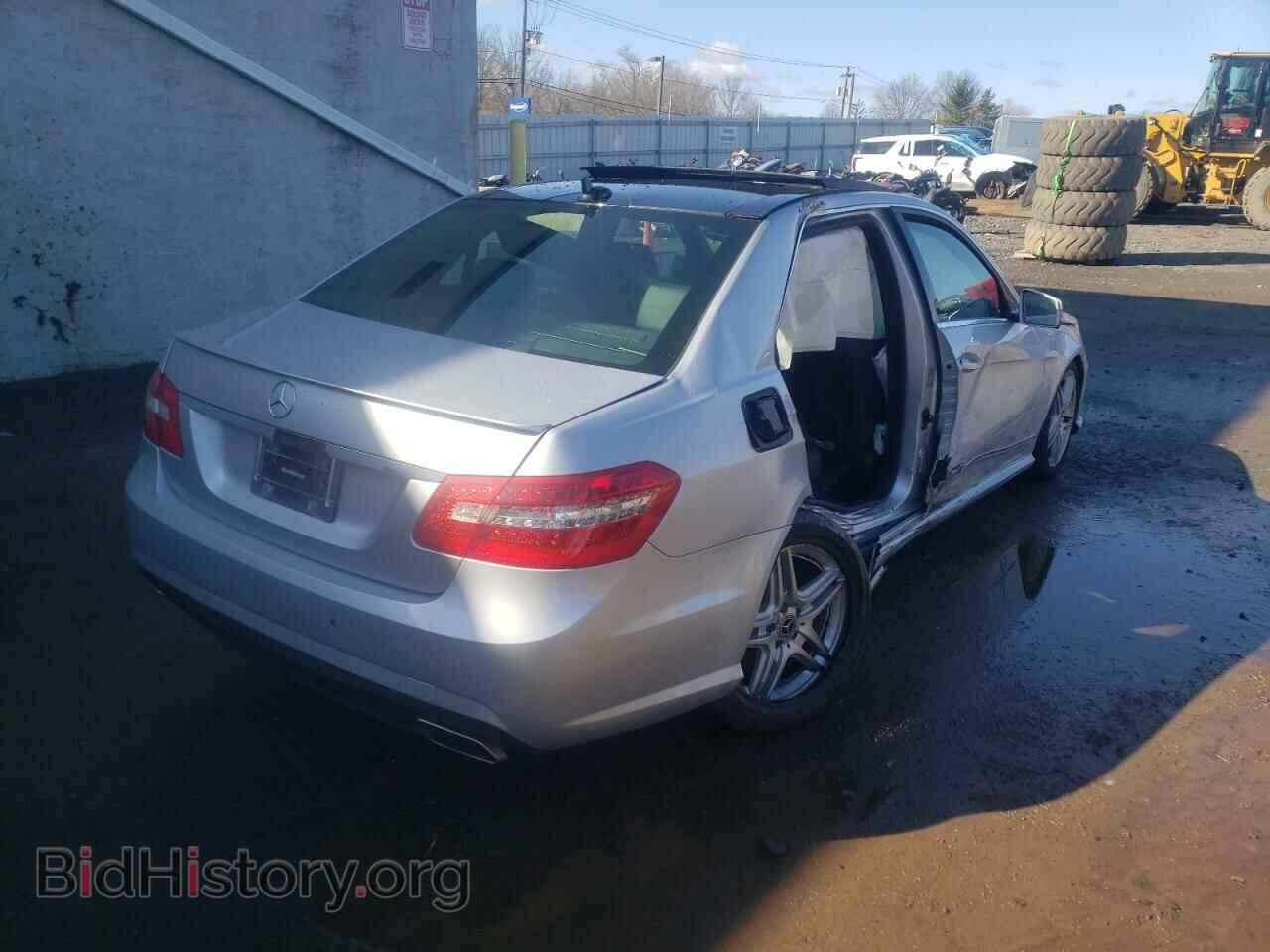 2011 MERCEDES-BENZ E-CLASS - VIN: WDDHF8HB1BA376554 - Фото 4