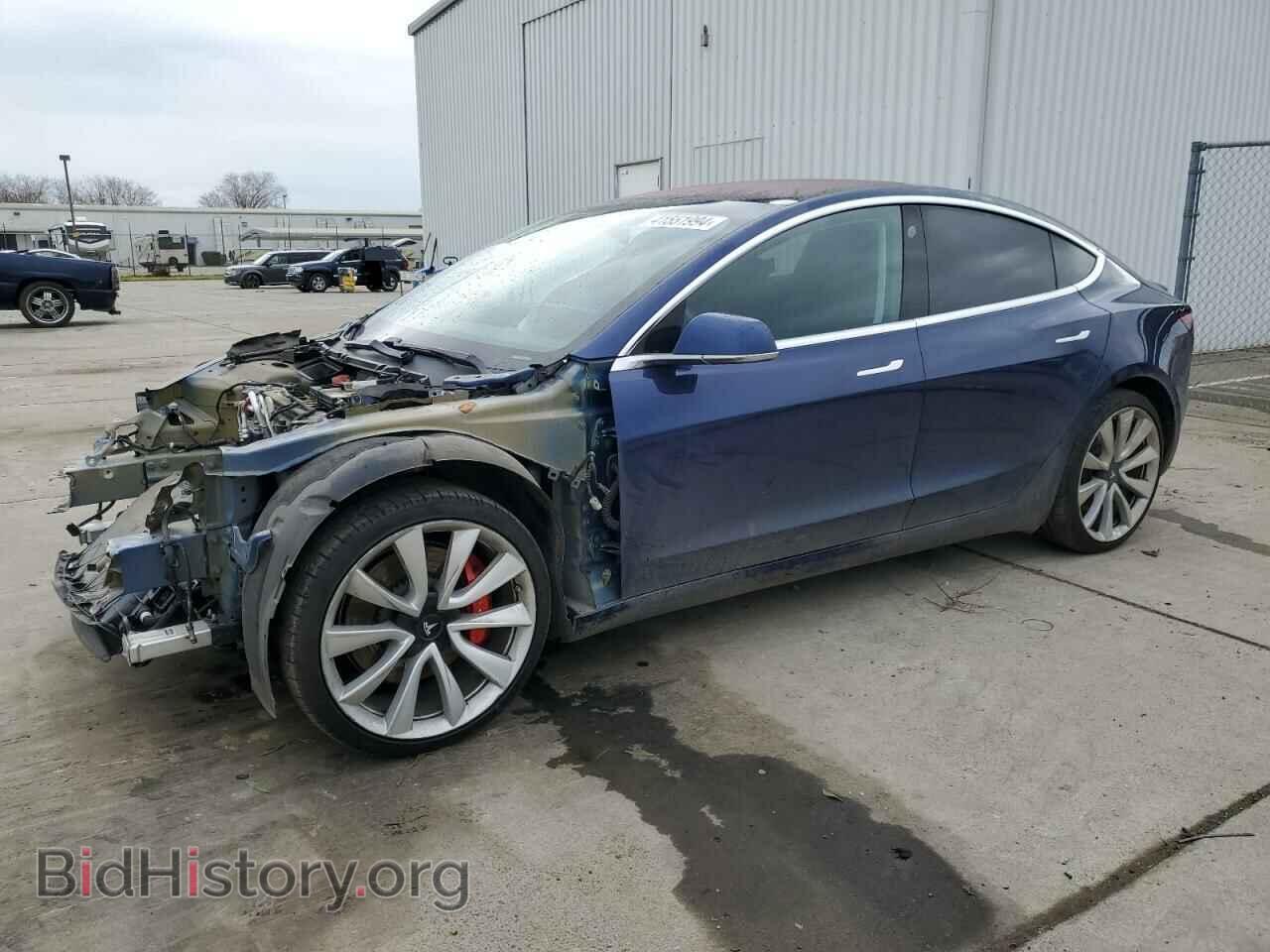 Фотография 5YJ3E1EB8JF072212 - TESLA MODEL 3 2018
