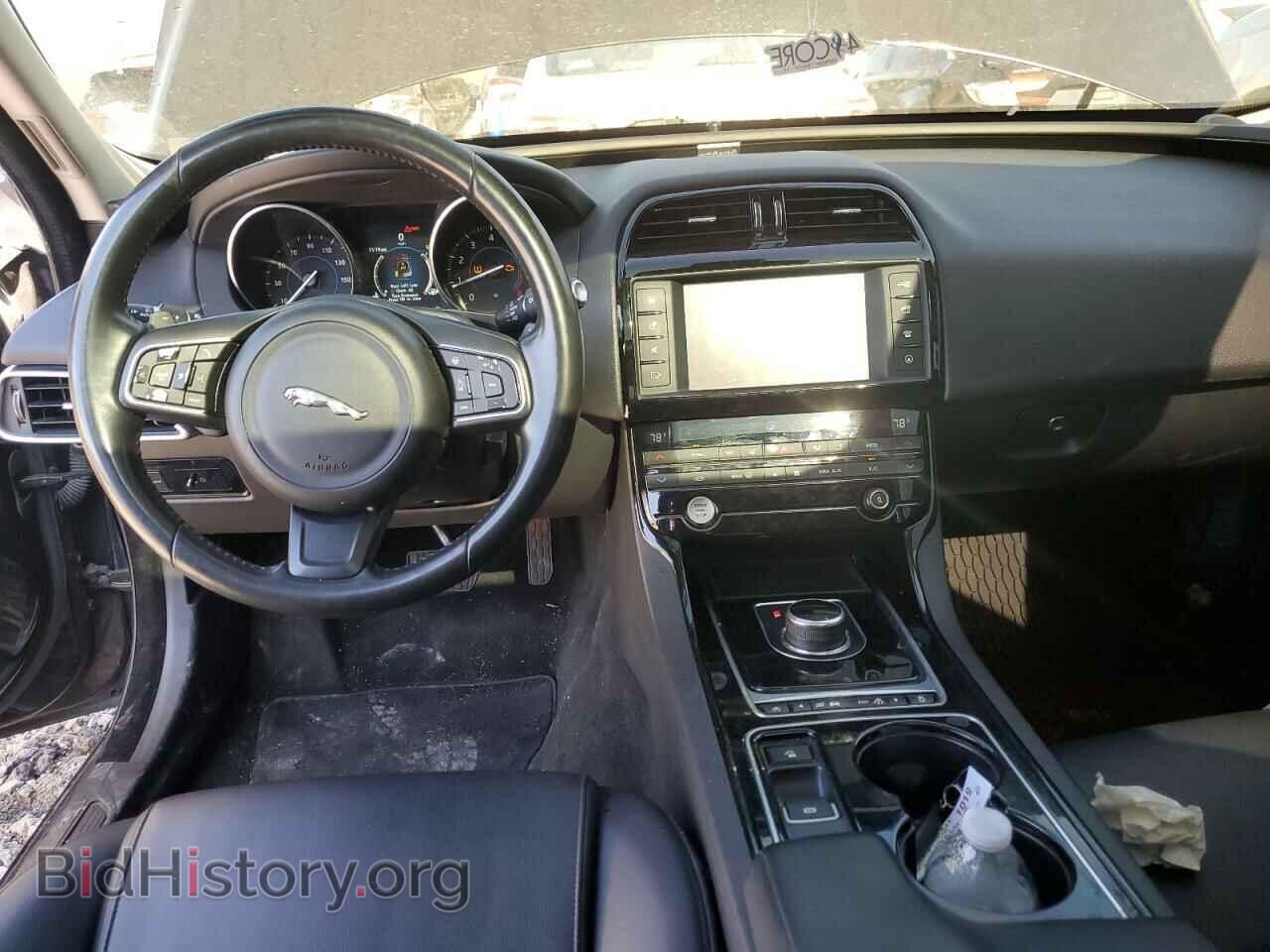 2017 JAGUAR XE - VIN: SAJAJ4BV1HA968049 - Фото 8