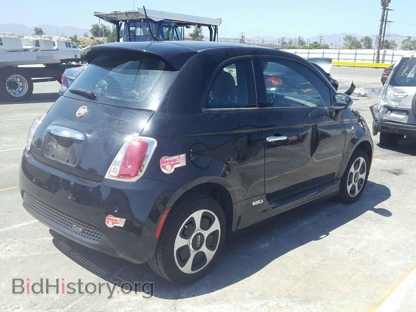2017 FIAT 500 - VIN: 3C3CFFGE3HT565555 - Photo 4