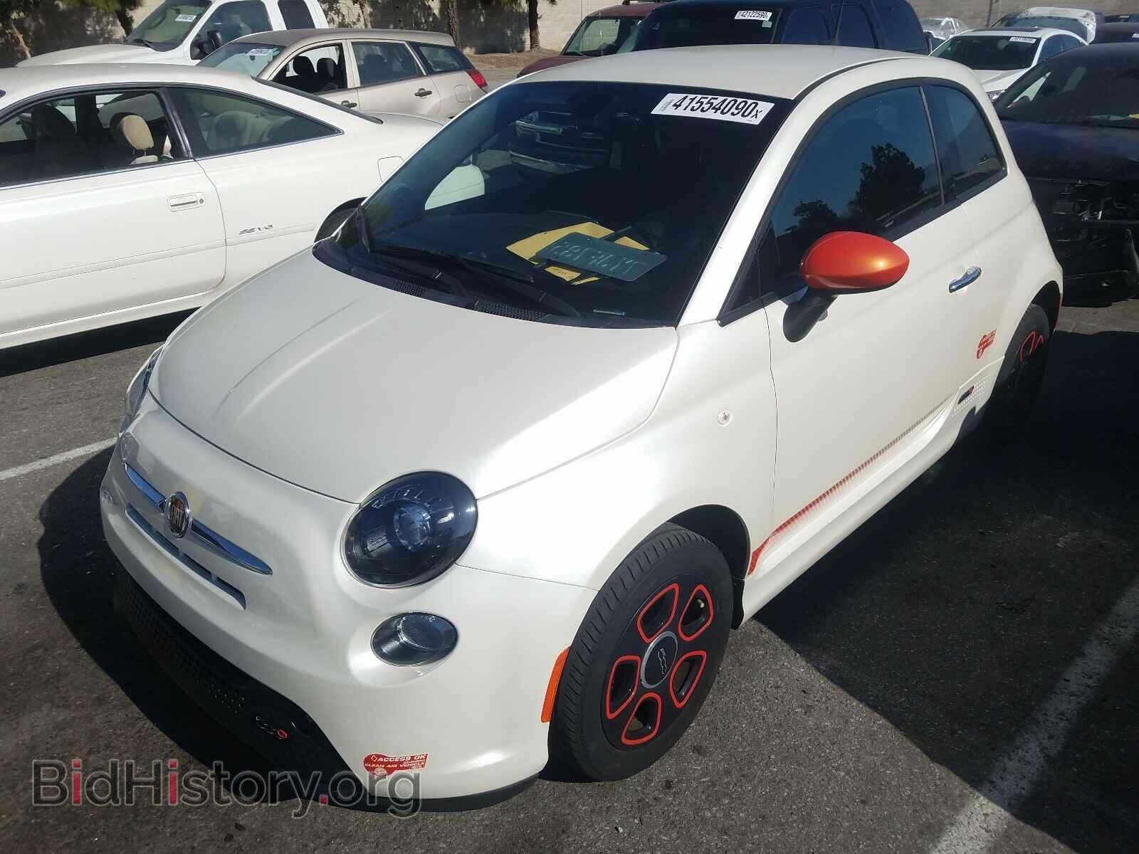 2017 FIAT 500 - VIN: 3C3CFFGE0HT565528 - Фото 2